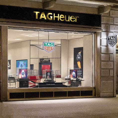 BOUTIQUE TAG HEUER ZURICH.